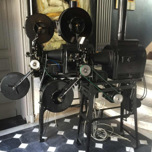 Paire de grands projecteurs sonores de cinema 35mm / film Zeiss IKON A.G., circa 1935