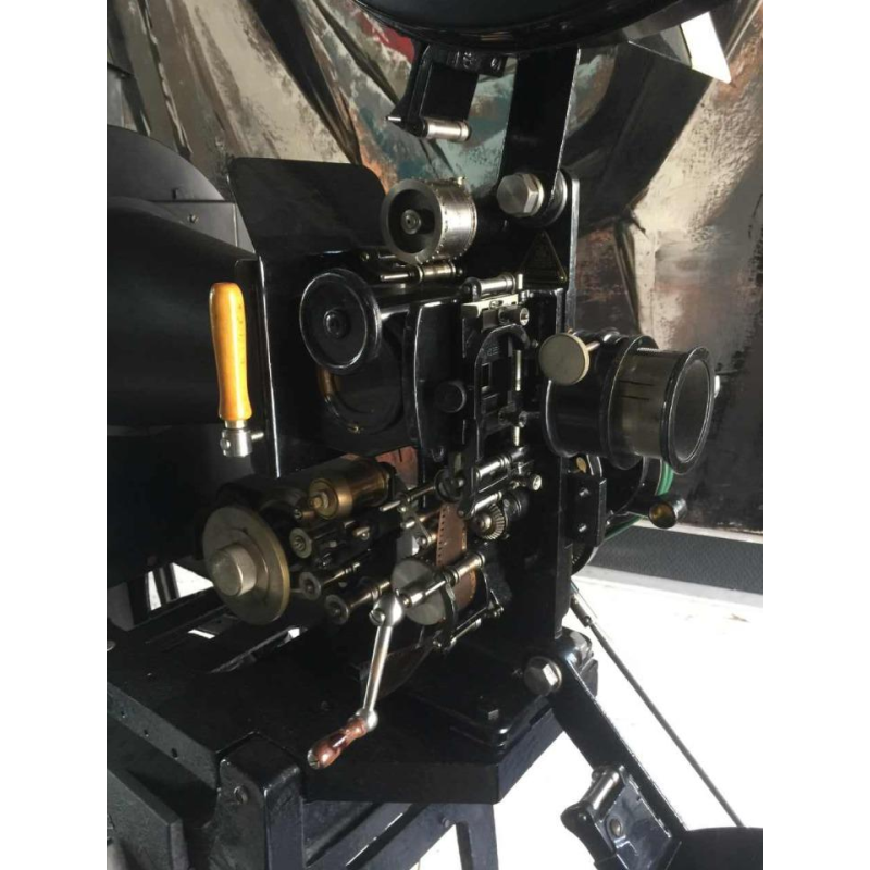 Paire de grands projecteurs sonores de cinema 35mm / film Zeiss IKON A.G., circa 1935