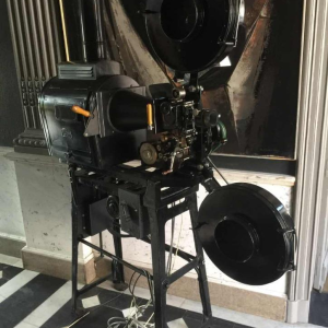 Paire de grands projecteurs sonores de cinema 35mm / film Zeiss IKON A.G., circa 1935