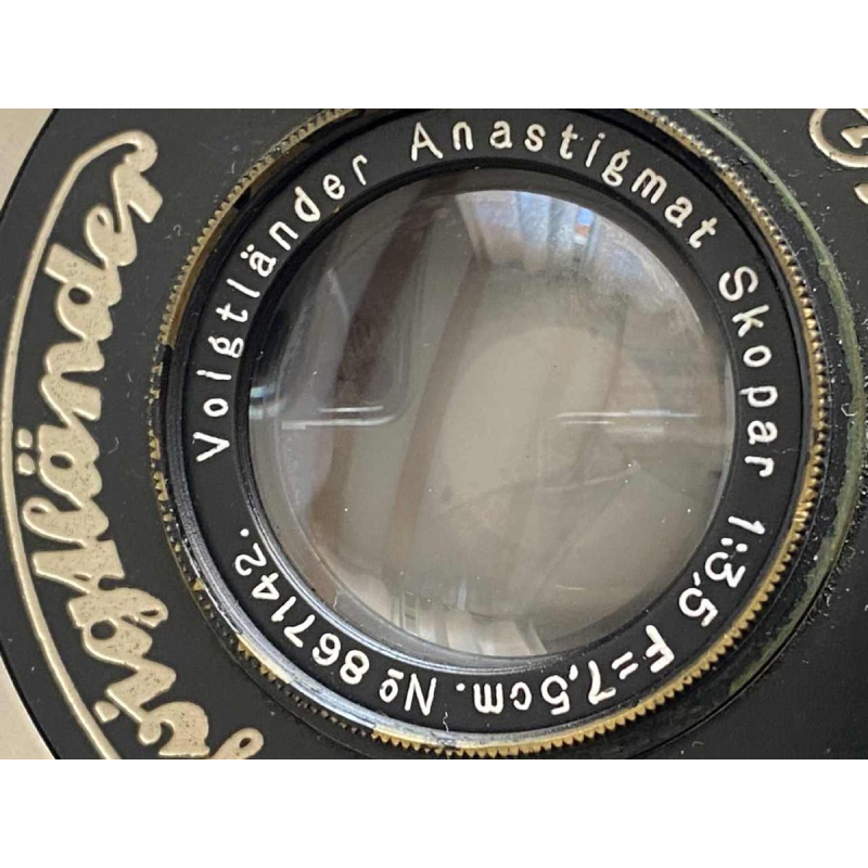 Voigtländer Superb with Skopar Aastigmat 3.5/7.5cm, ca 1935