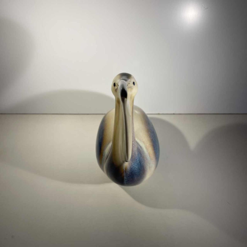 Ljubisa Mišic voor Goebel “Pelican' Bird-sculptuur, polychroom keramiek, Duitsland 1984
