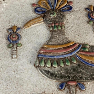 M.H. BATAILLE pour DOUR, grand plat en Céramique " Oiseau Fantastique ", ca 1960