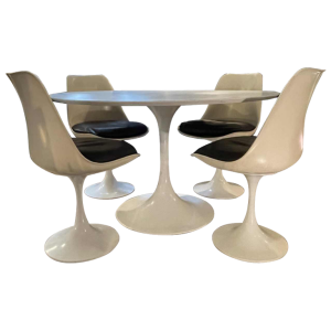 Set Tafel en 4 Stoelen Set " Tulp ", Hoge Kwaliteit, Knoll ?, ca 1960/70s