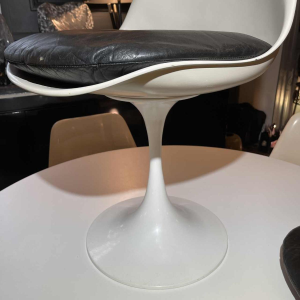 Set Tafel en 4 Stoelen Set " Tulp ", Hoge Kwaliteit, Knoll ?, ca 1960/70s