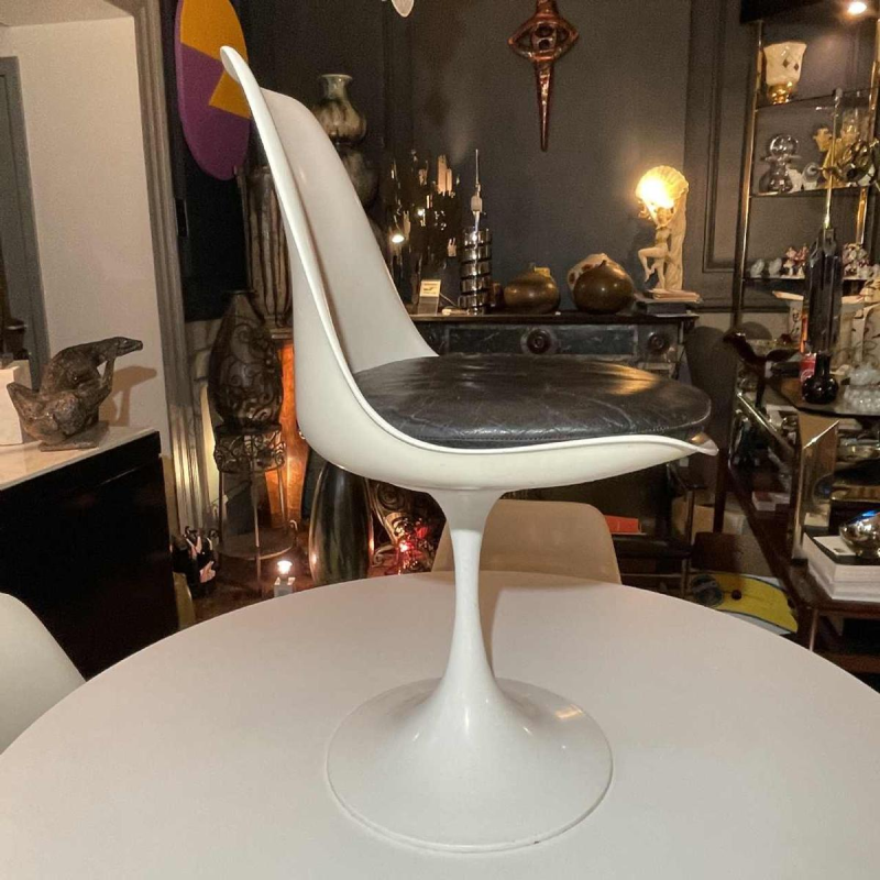 Ensemble Table Ronde et 4 Chaises " Tulipe ", Qualité Top, Knoll ?, 1960/70s