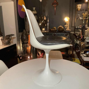 Set Tafel en 4 Stoelen Set " Tulp ", Hoge Kwaliteit, Knoll ?, ca 1960/70s