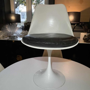 Set Tafel en 4 Stoelen Set " Tulp ", Hoge Kwaliteit, Knoll ?, ca 1960/70s