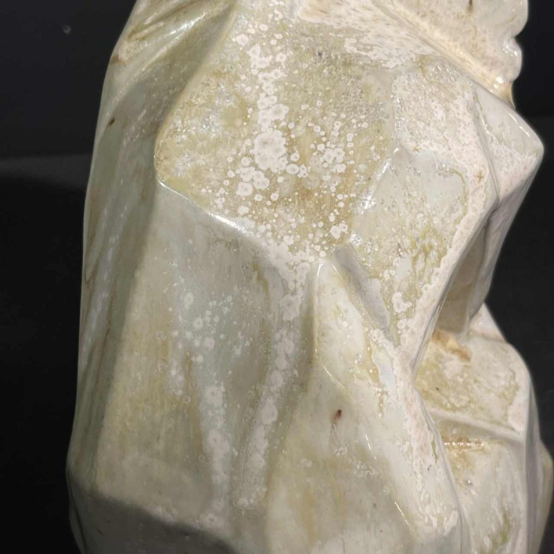 ANGELO HECQ pour ROGER GUERIN 'Femme nue assoupie' sculpture cubiste blanche ben grès salé grand feu, ca 1930