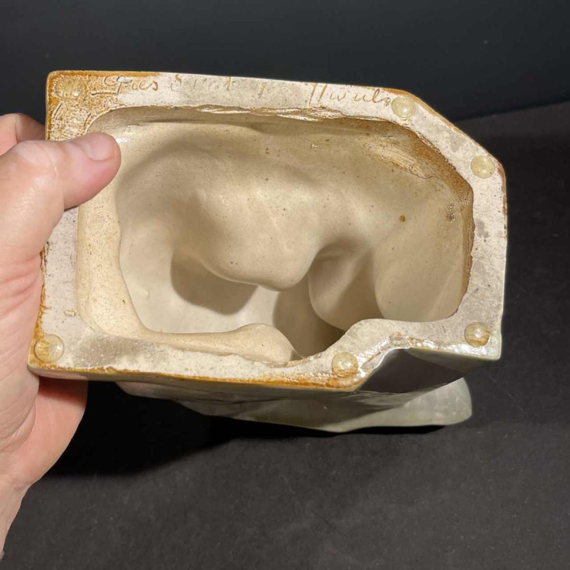 ANGELO HECQ for ROGER GUERIN Femme nue assoupie white cubist sculpture in large-fired salt stoneware, ca 1930