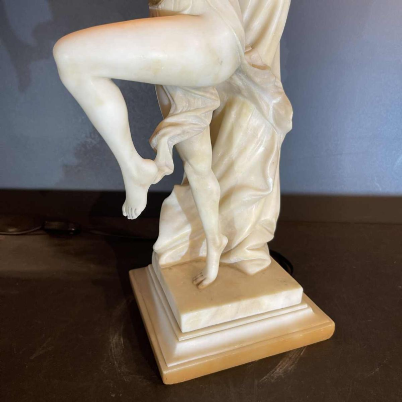 O. ROSSI, Oosterse Danseres, Art Deco Vrouwenlamp / Sculptuur Albast Jaren 1920