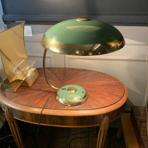 HELO LEUCHTEN, gouden en gelakte Art Deco bureau / Tafel lamp / BAUHAUS, 1930