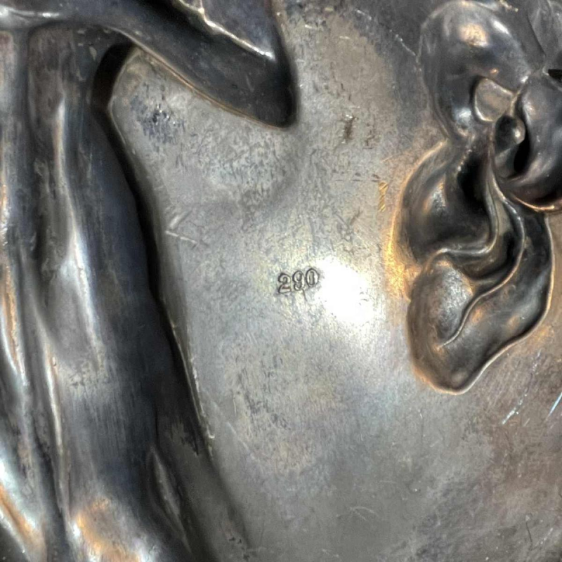 WMF "Vrouw met irissen" N°290 Art Nouveau opengewerkt verzilverd dienblad, ca 1906