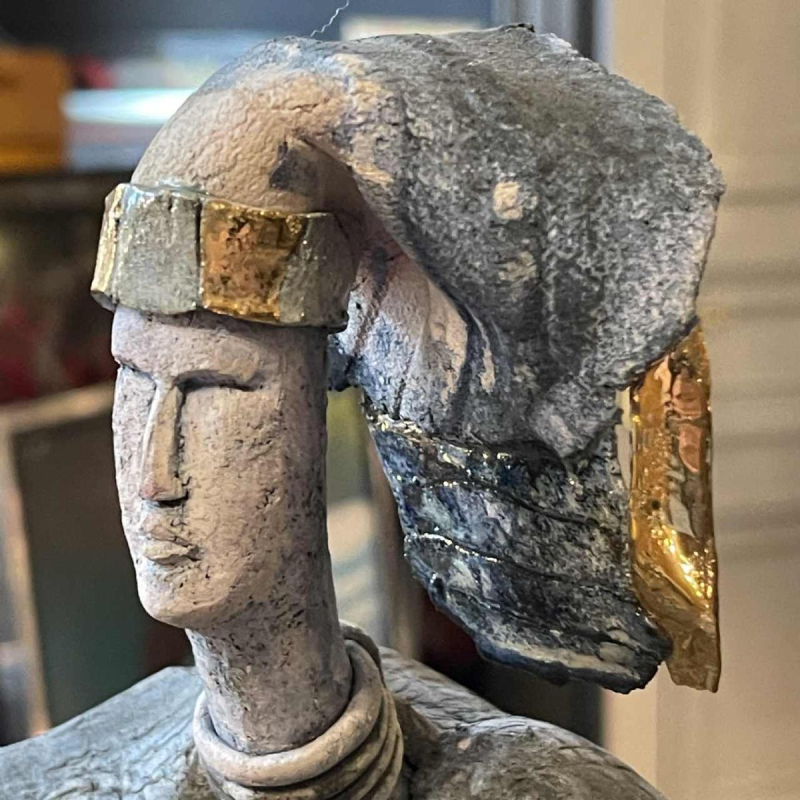 KLARA REYNDERS ' Le Guerrier ' sculpture en ce´ramique, e´mail et dorure, vers 1987