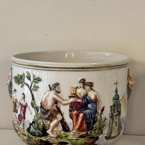 Capodimonte, paar plantenbakken, polychroom geëmailleerd porselein, antieke scènes decoratie in bas-reliëf, 19e eeuw