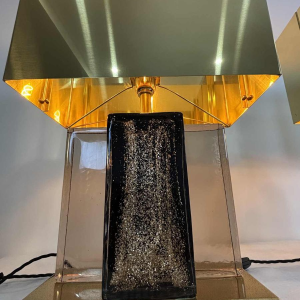 Paire de lampes à poser Hollywood regency, verre de Murano pailleté et laiton doré, Italie 20ème siècle