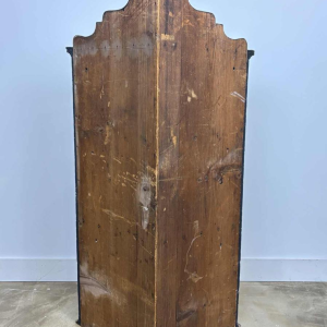 Meuble d'angle polychrome, décor peint 'Scène de Cour' 19e siècle