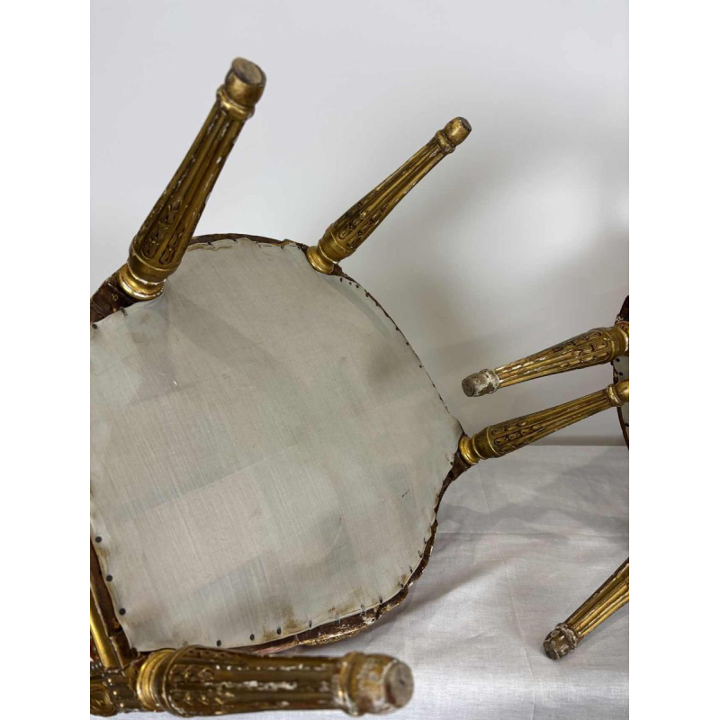 Serie van vier medaillon-rugleunstoelen, verguld houtsnijwerk, 19e eeuw