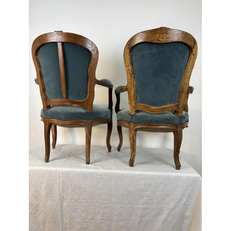 Paire de fauteuils cabriolet d'époque Louis XV, France XVIIIe siècle