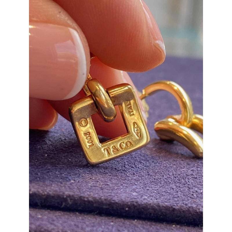 TIFFANY & Co, Earrings in 18K yellow gold