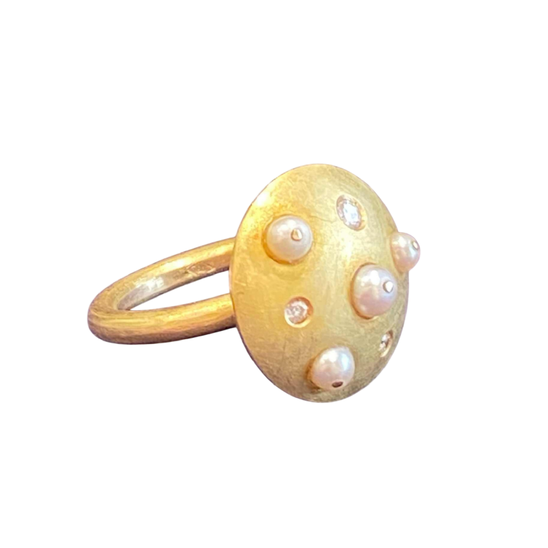 Kunstenaarsring in geborsteld goud, diamanten & gekweekte parels, XXe c