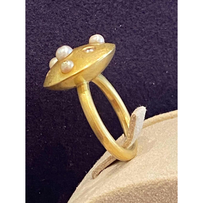 Bague d'artiste en or brossé, diamants & perles de culture, XXe s