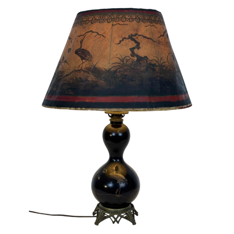 Lampe japonisante en métal laqué noir à décor doré, Japon Meiji/début 20e