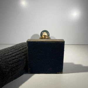 Sculpture chryséléphantine Art Déco 'Fille au panier', bronze à patine verte et dorée, ca 1930