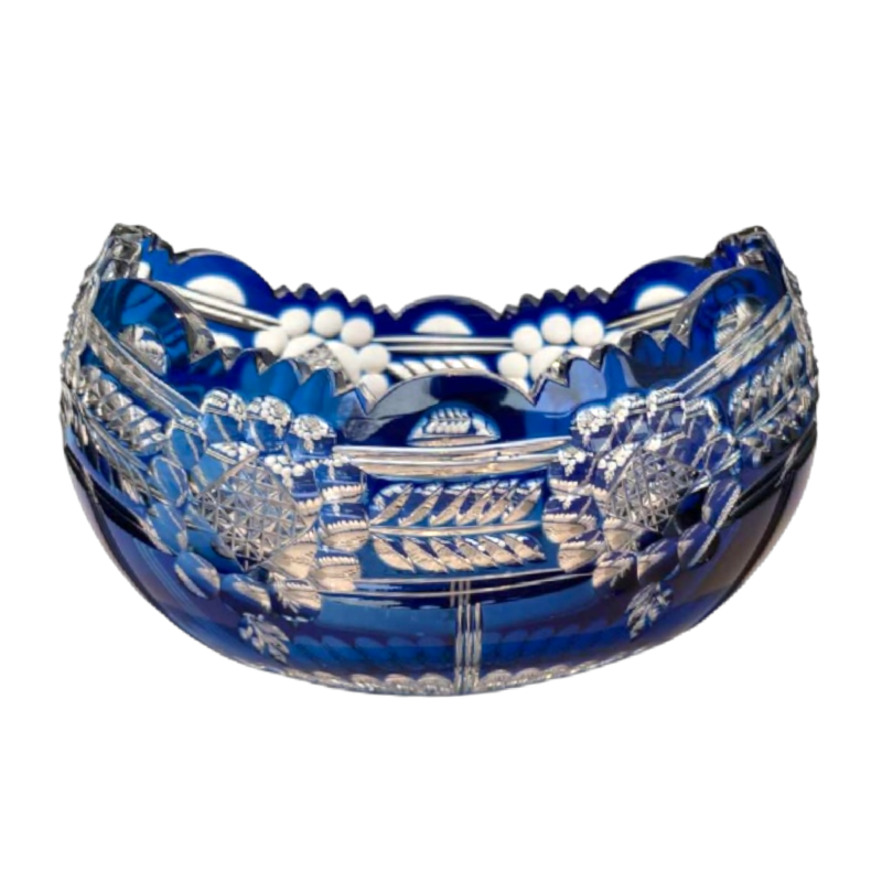 Val Saint Lambert, coupe à noix en cristal doublé bleu taillé, vers 1926