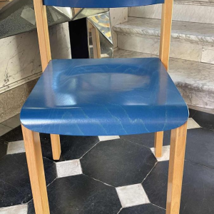 Set van 6 stapelbare stoelen, Italiaans design, blauw gebeitst beukenhout, circa 1980