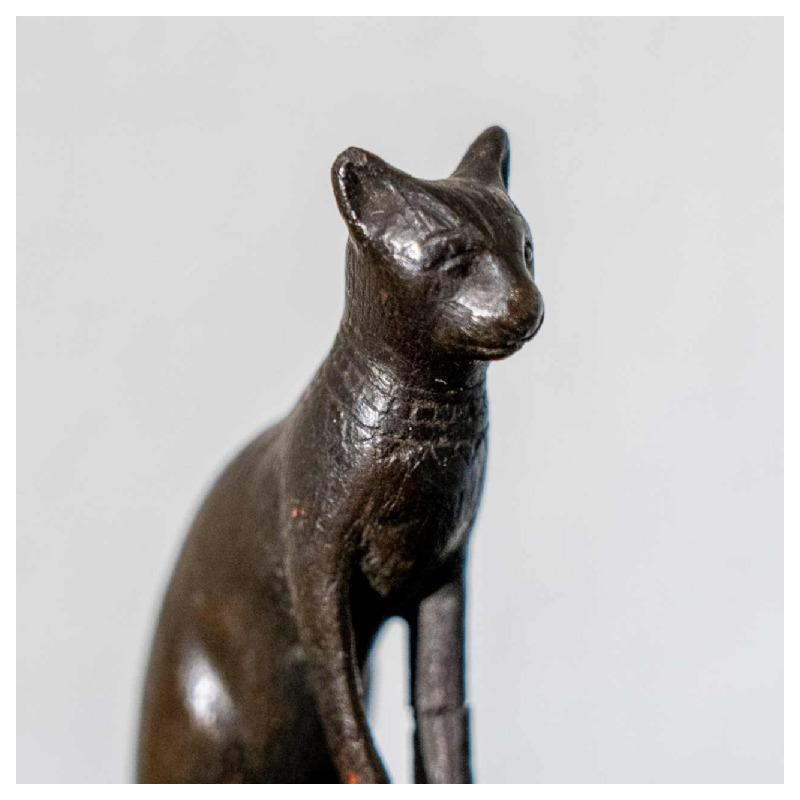 Statuette en bronze représentant la déesse « Bastet ». Égypte, Basse Époque, 664 – 332 av. J.-C.