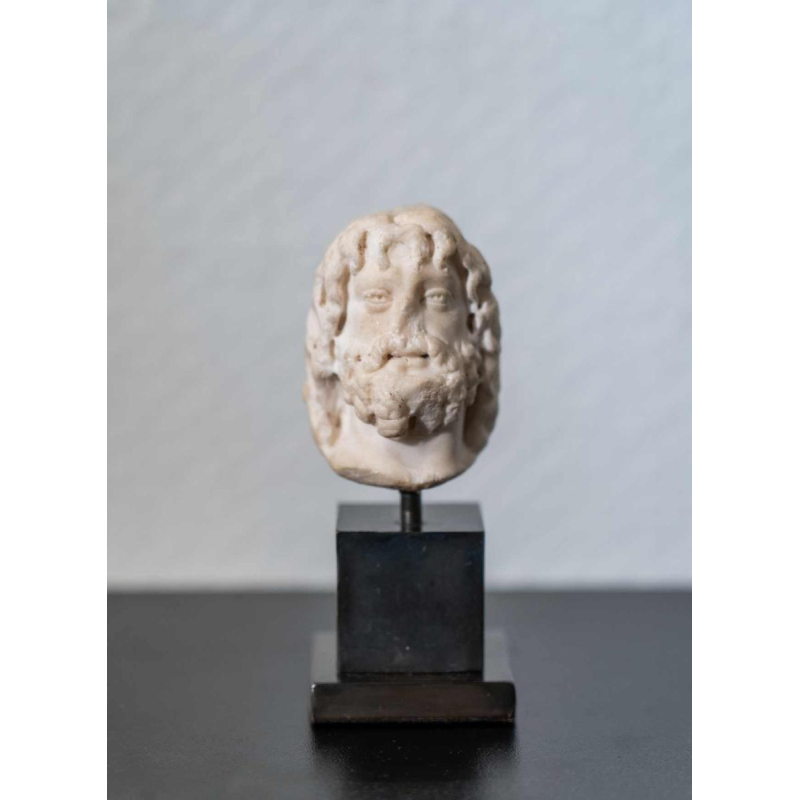 Marmeren kop van Zeus-Serapis, sculptuur uit de Romeinse periode, 2e tot 3e eeuw na Chr. D