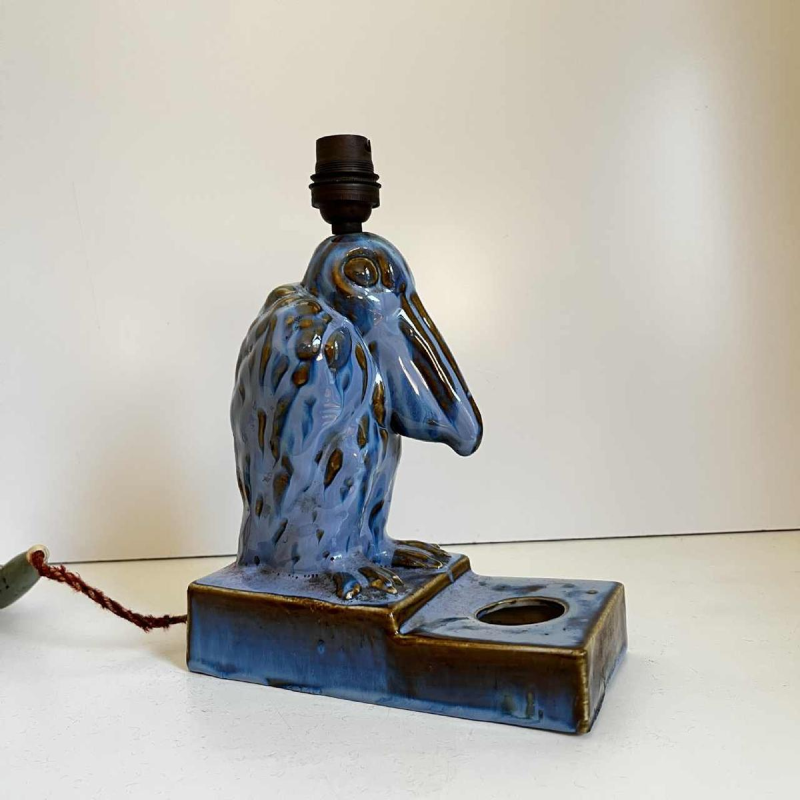 Pelikaan' sculptuur, Art Deco lampenvoet / inktpot van fijn geglazuurd steengoed, ca 1930