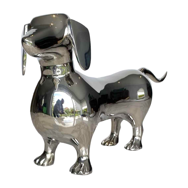 Laszlo Tibay "Teckel" Sculpture d'un chien en acier inoxydable