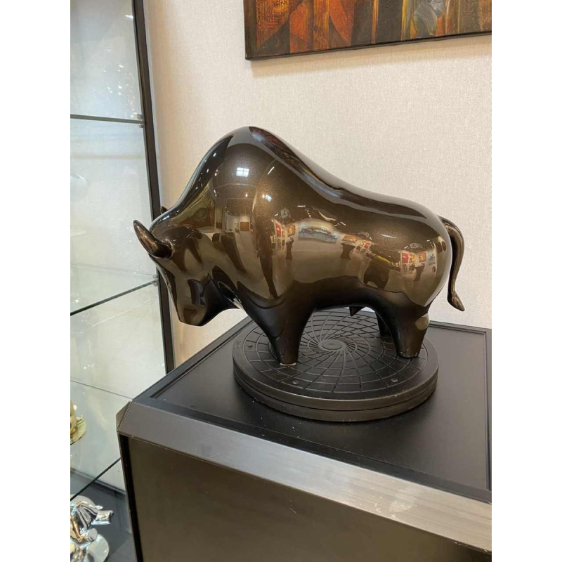 Laszlo Tibay "Bizon" sculpture en bronze laqué