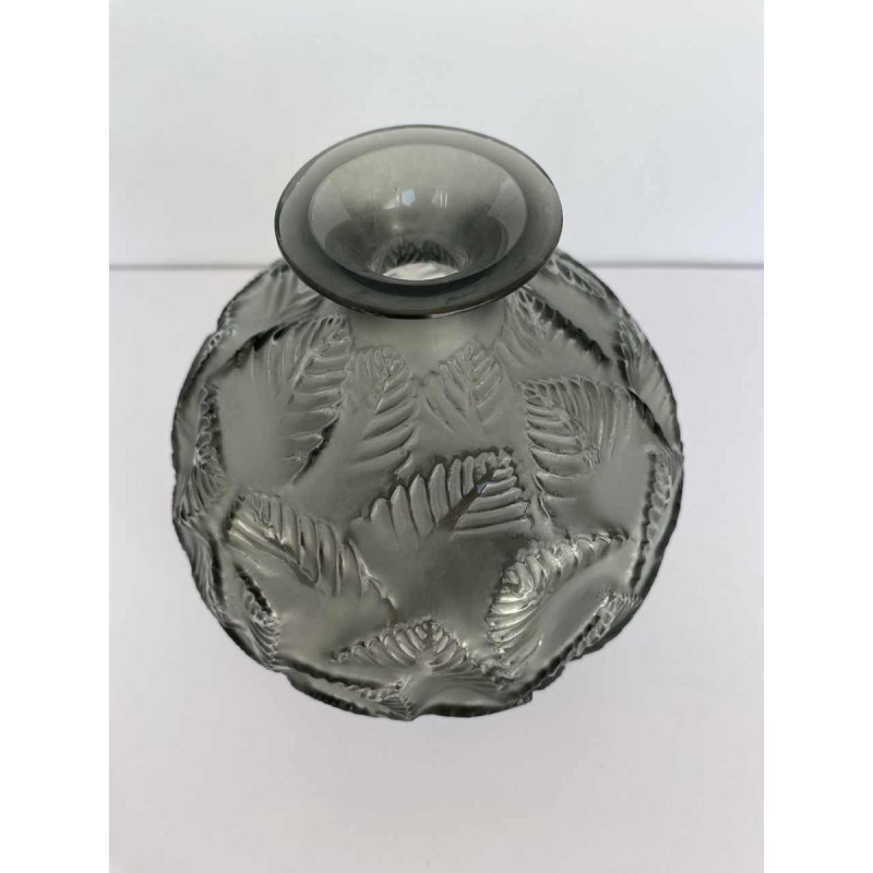 Lalique, vase Art Déco "Ormeaux" , 1926