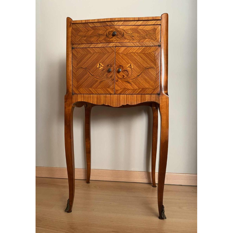 Deux meubles de milieu formant paire, tables de chevet de style Louis XV - Transition