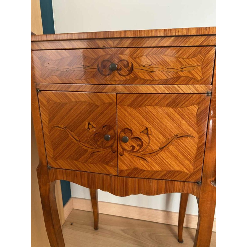 Deux meubles de milieu formant paire, tables de chevet de style Louis XV - Transition