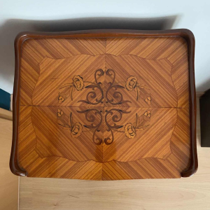 Deux meubles de milieu formant paire, tables de chevet de style Louis XV - Transition