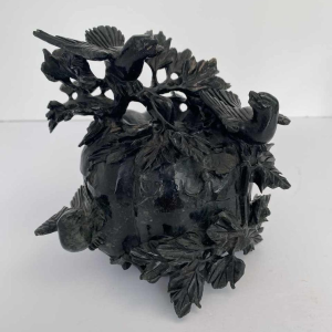 Carved nephrite box, pumpkin decorated with leaves and birds