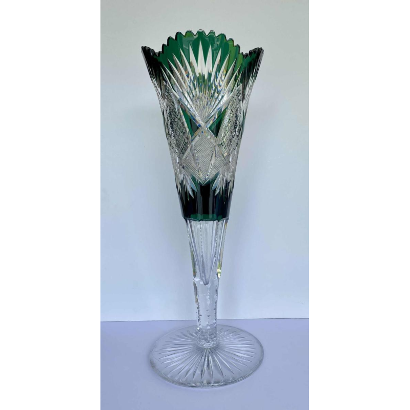 Val-Saint-Lambert, tall 'Sheffel' vase (46 cm), rich cut crystal with green lining, ca 1905