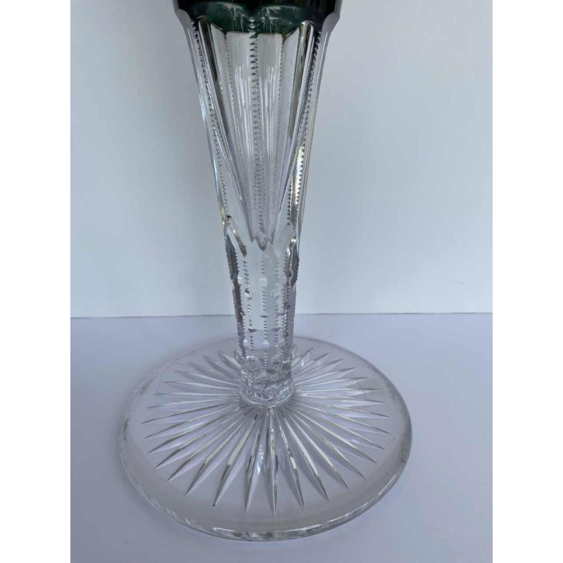 Val-Saint-Lambert, haut vase 'Sheffel' (46 cm), cristal taille riche doublé vert, ca 1905