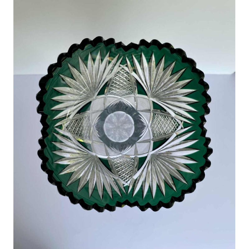 Val-Saint-Lambert, haut vase 'Sheffel' (46 cm), cristal taille riche doublé vert, ca 1905