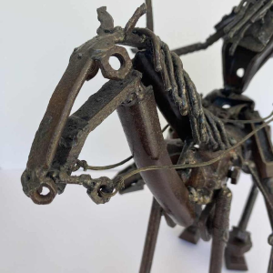 Gilles Motte (dit Falisse) " Le chevalier " sculpture assemblage d'acier