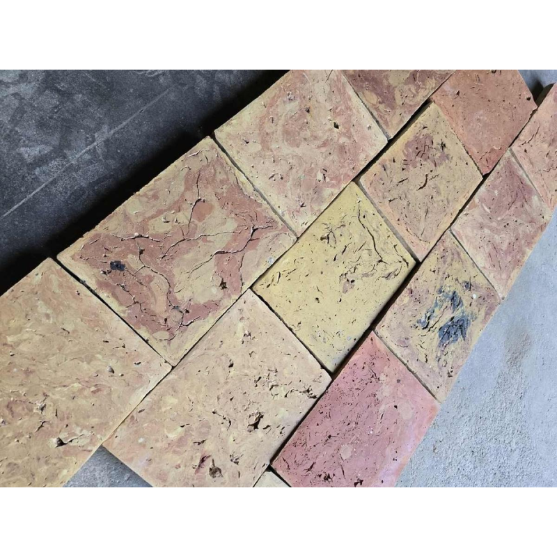 Oude terracotta vloertegels "tomettes", 18e eeuw