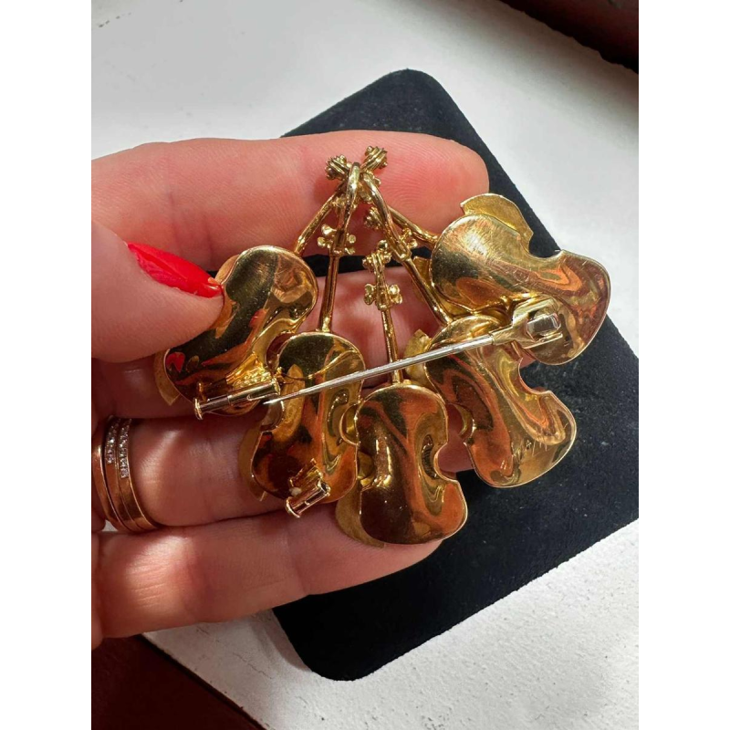 Arman, broche/hanger van goud, versierd met violen, nieuw realisme 20e eeuw