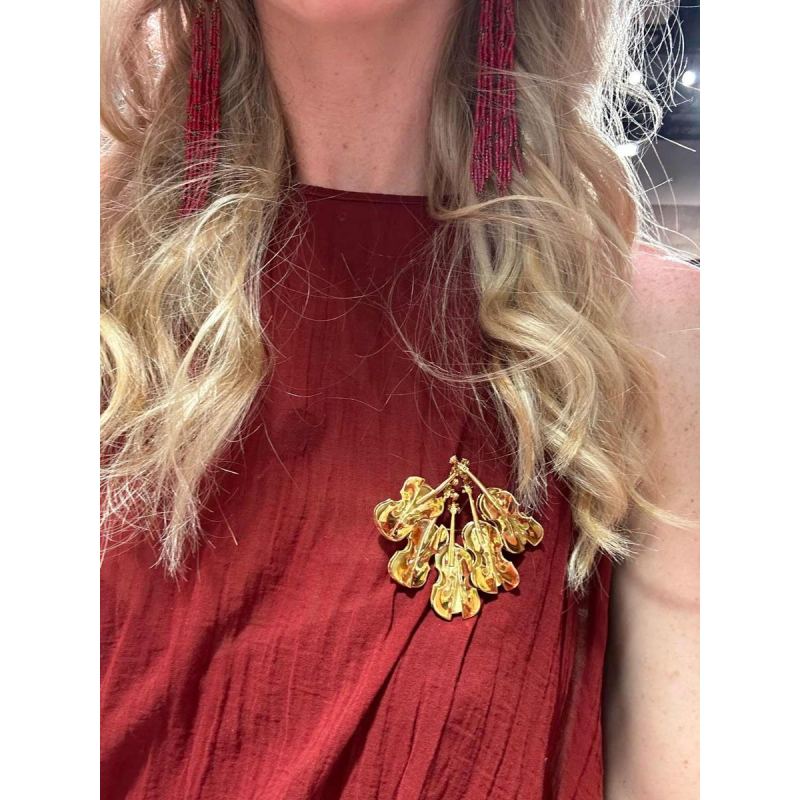 Arman, broche/hanger van goud, versierd met violen, nieuw realisme 20e eeuw