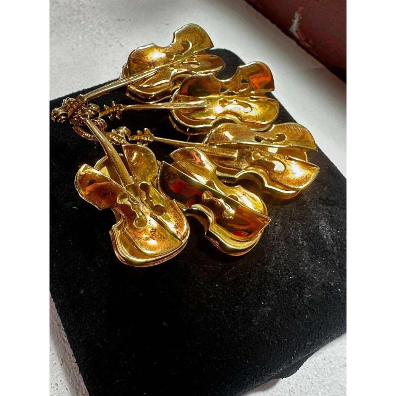 Arman, broche / pendentif en or, décor aux violons, nouveau réalisme XXe s
