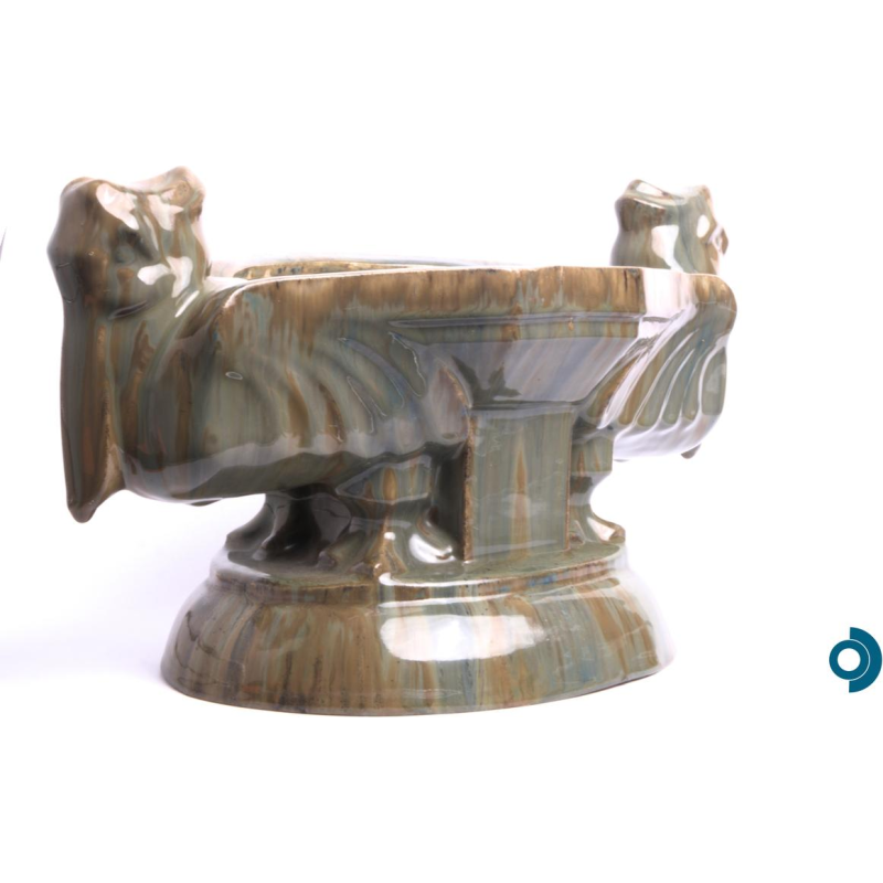 Roger Guérin, steengoed bloembak met gestileerde pelikanen, begin 20e eeuw