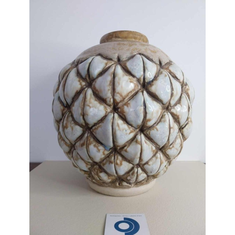 Joseph MOUGIN, vase “Pin d'Afrique“ Art Déco en grès moulé, circa 1930