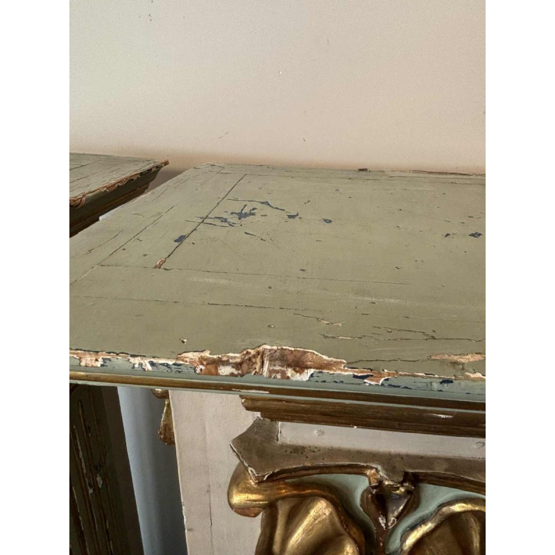 Paire de sellettes en bois sculpté, peint et doré, Italie fin 19ème siècle